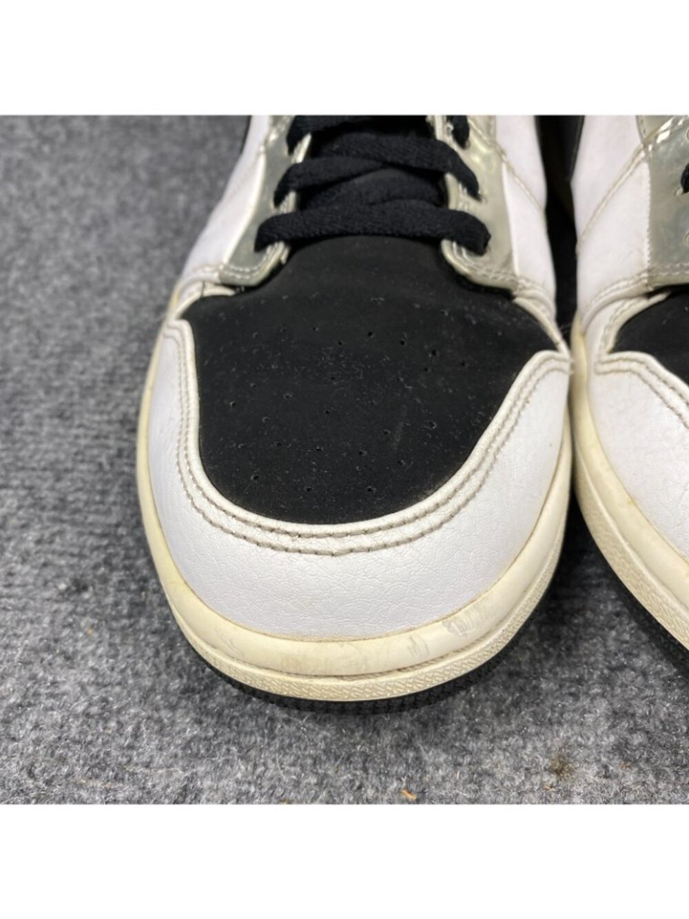 Jordan 1 Mid Sneakers Mens 12 Alternate Think 16 White Black Silver 554724-121 - Picture 7 of 16